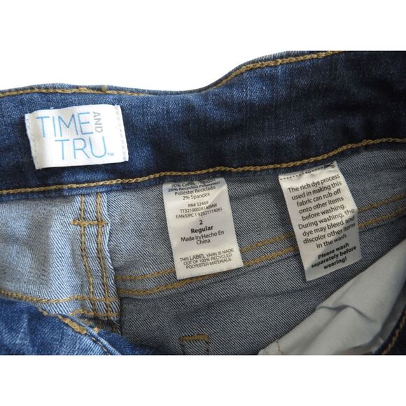 Time and Tru Distressed Mid Rise Straight Leg Jeans Size 2 - Picture 5 of 5
